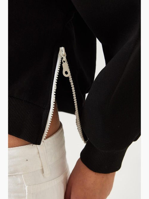 Blusa cropped de três fios escovada com fecho lateral lucci - Kiabi Blusa cropped de três fios escovada com fecho lateral lucci - Kiabi