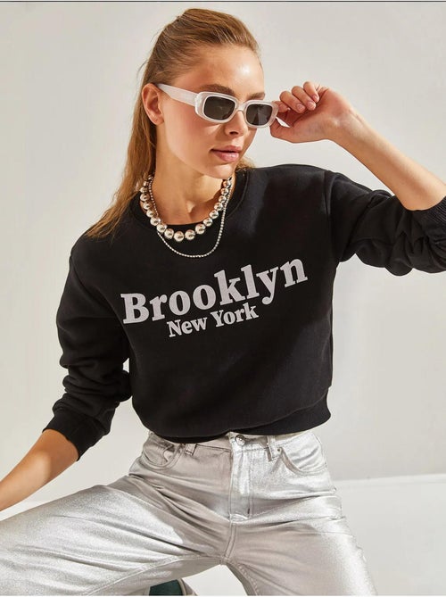 Blusa cropped estampada com três fios lucci - Kiabi Blusa cropped estampada com três fios lucci - Kiabi