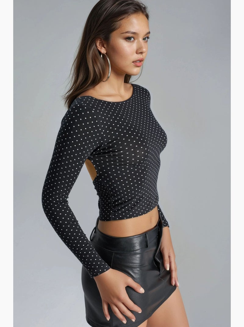 Blusa cropped slim fit às bolinhas com detalhe nas costas busem Preto - Kiabi