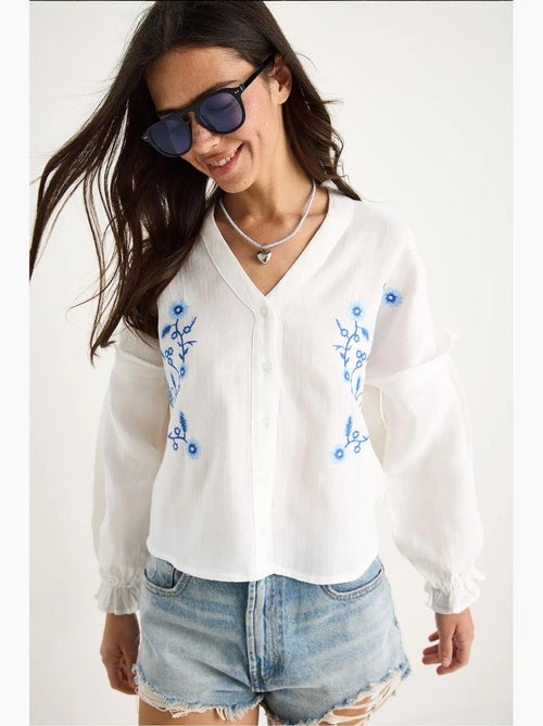 Blusa curta bordada decote em v lucci - Kiabi