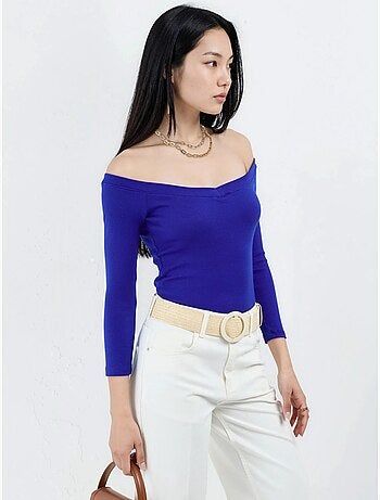 Blusa curta canelada com corte justo busem