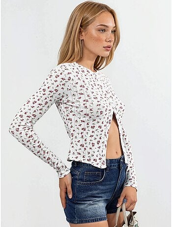 Blusa curta canelada de flores com fecho de botões busem