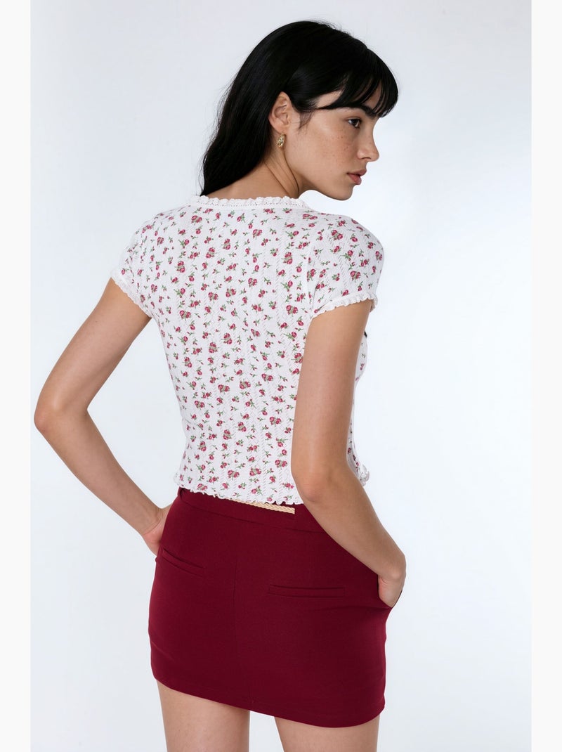 Blusa curta com decote em u com flores e folhos busem Multicolorido - Kiabi