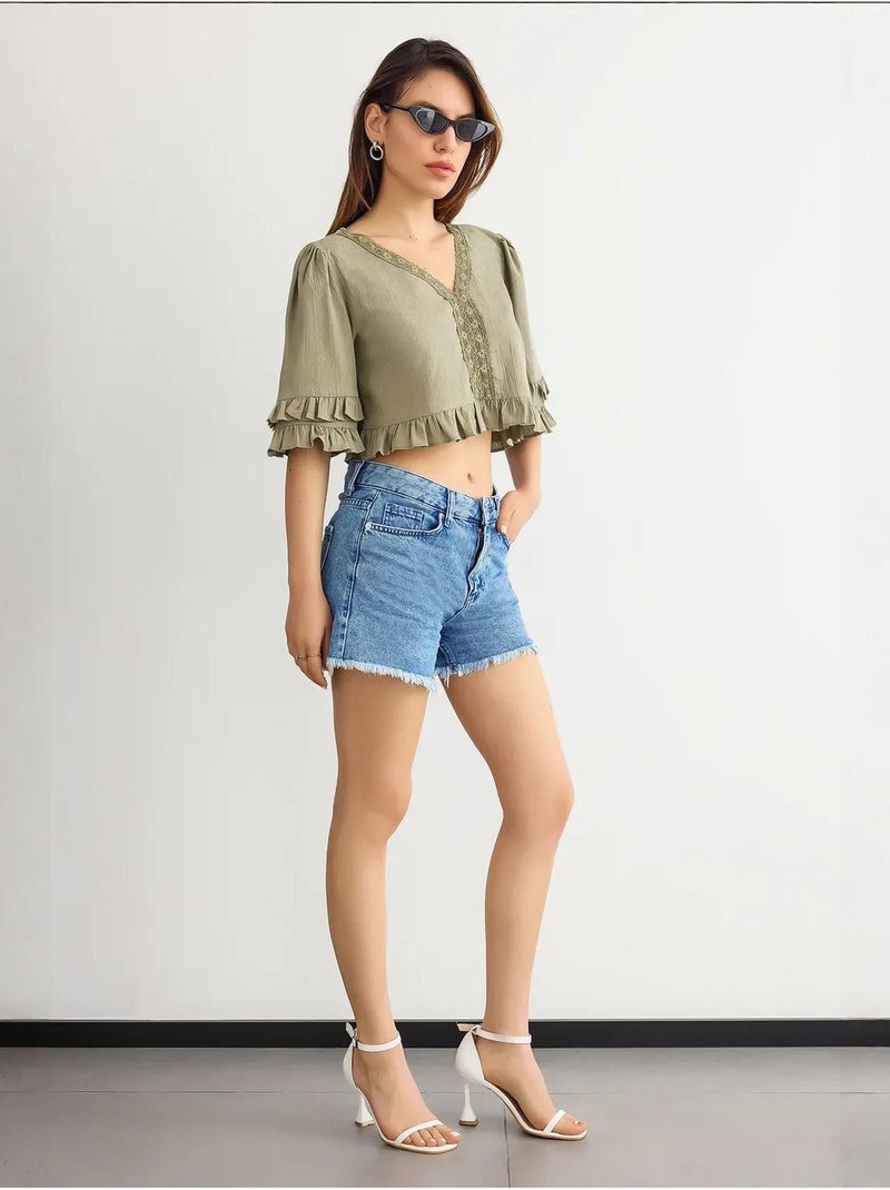 Blusa curta com decote em v e folhos hiccup Verde - Kiabi