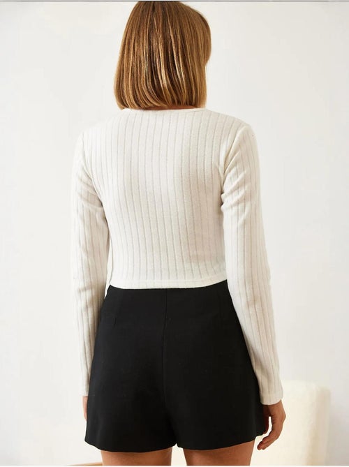 Blusa curta com decote frontal lucci - Kiabi Blusa curta com decote frontal lucci - Kiabi