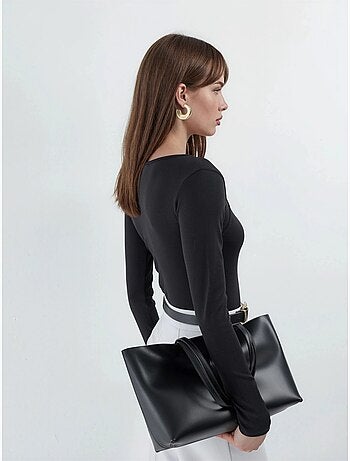 Blusa curta de corte justo com decote quadrado busem