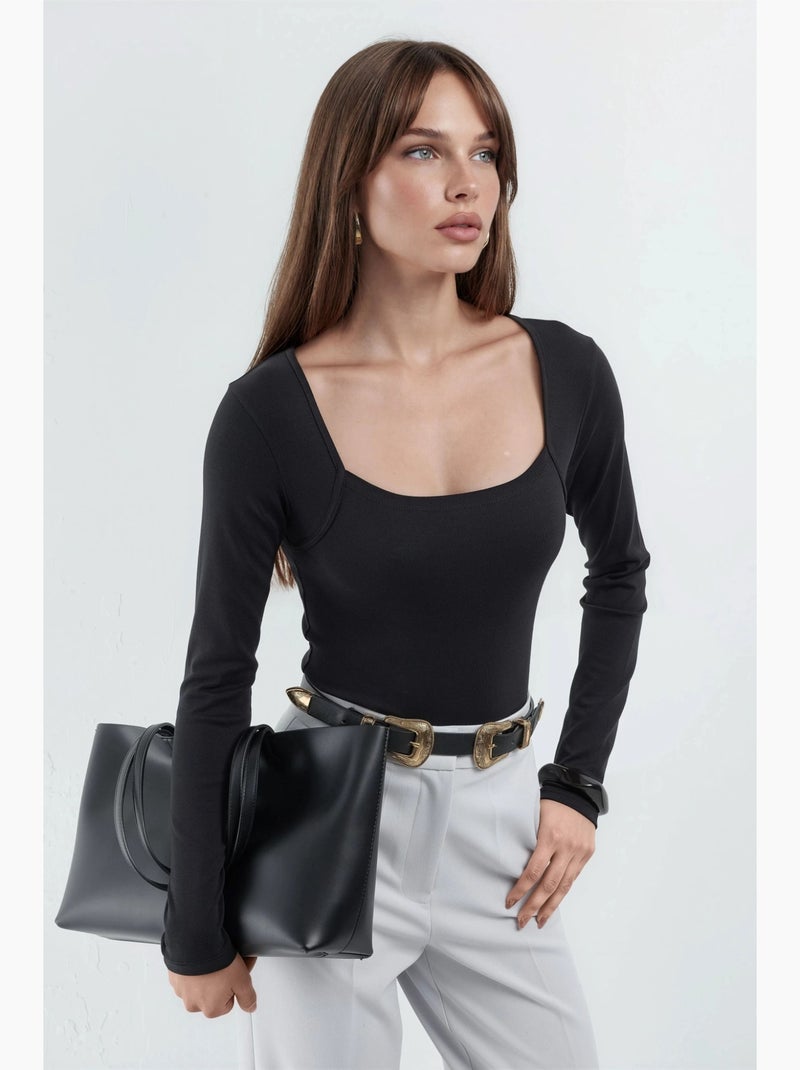 Blusa curta de corte justo com decote quadrado busem Preto - Kiabi