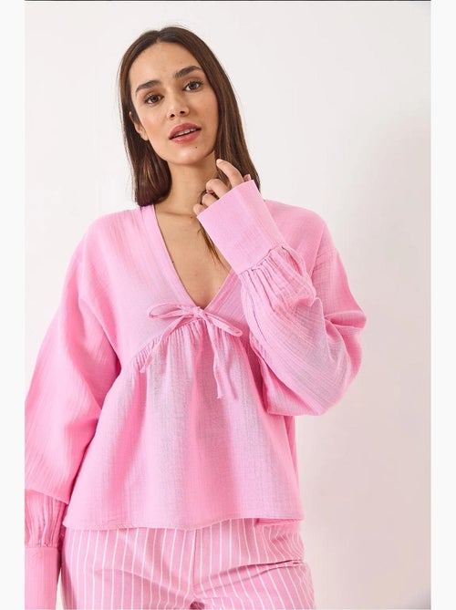 Blusa curta texturizada decote em v com laço lucci - Kiabi