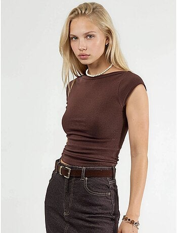 Blusa de corte justo com decote barco busem