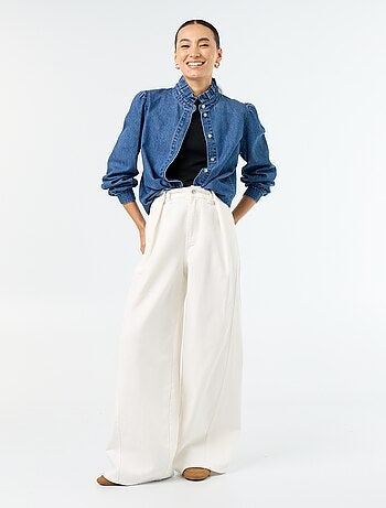 Blusa de ganga com gola de folhos
