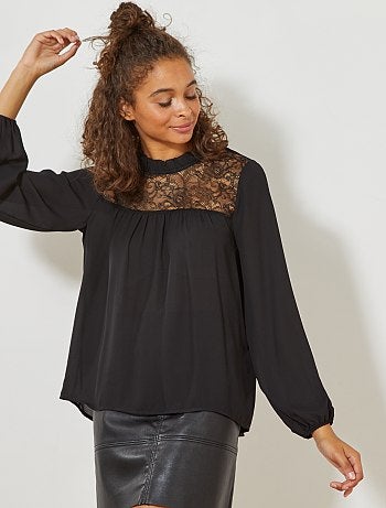 Blusa de gola subida e parte de cima de renda - Kiabi
