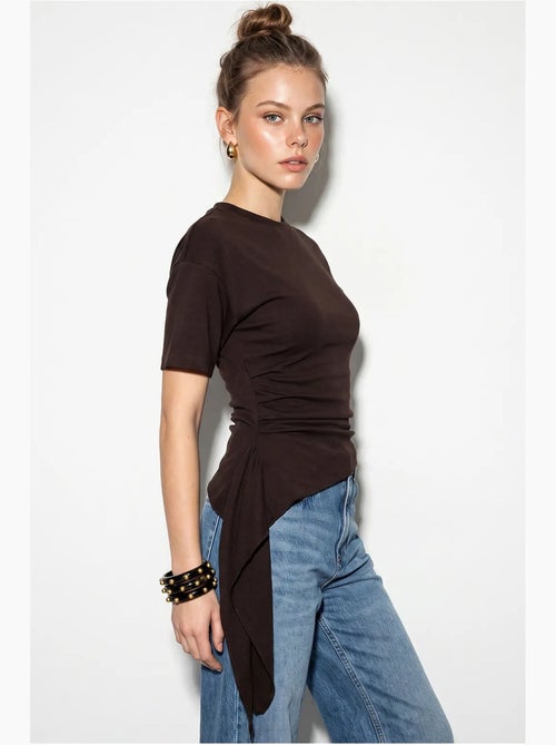 Blusa de jersey ajustada com detalhe drapeado lucci - Kiabi Blusa de jersey ajustada com detalhe drapeado lucci - Kiabi