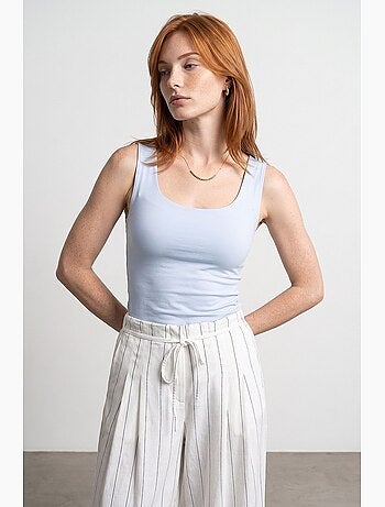 Blusa de jersey slim fit sem mangas com decote quadrado dilvin