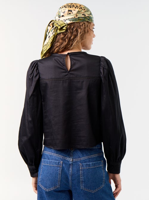 Blusa de manga comprida com bordados - Kiabi Blusa de manga comprida com bordados - Kiabi