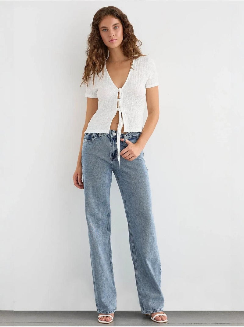 Blusa de manga curta com atilhos Branco - Kiabi