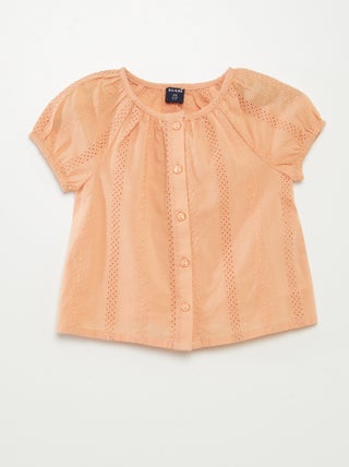 Blusa de manga curta com bordado inglês