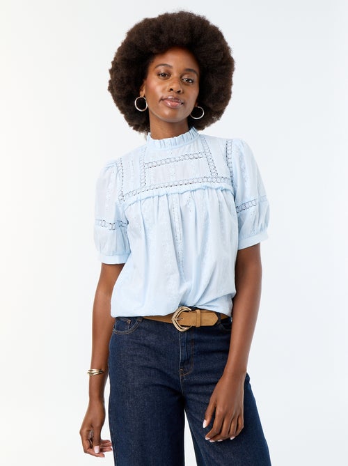Blusa de manga curta com bordados - Kiabi