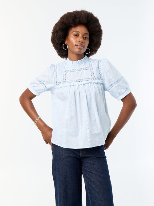 Blusa de manga curta com bordados - Kiabi
