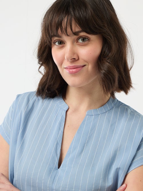 Blusa de manga curta com decote em V - Kiabi