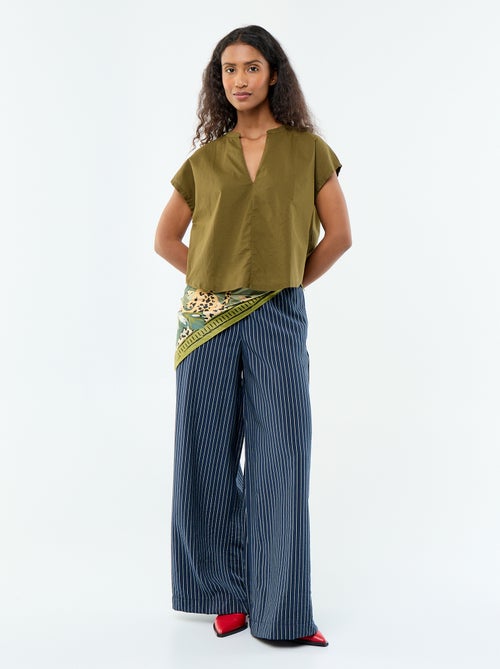 Blusa de manga curta com decote em V - Kiabi