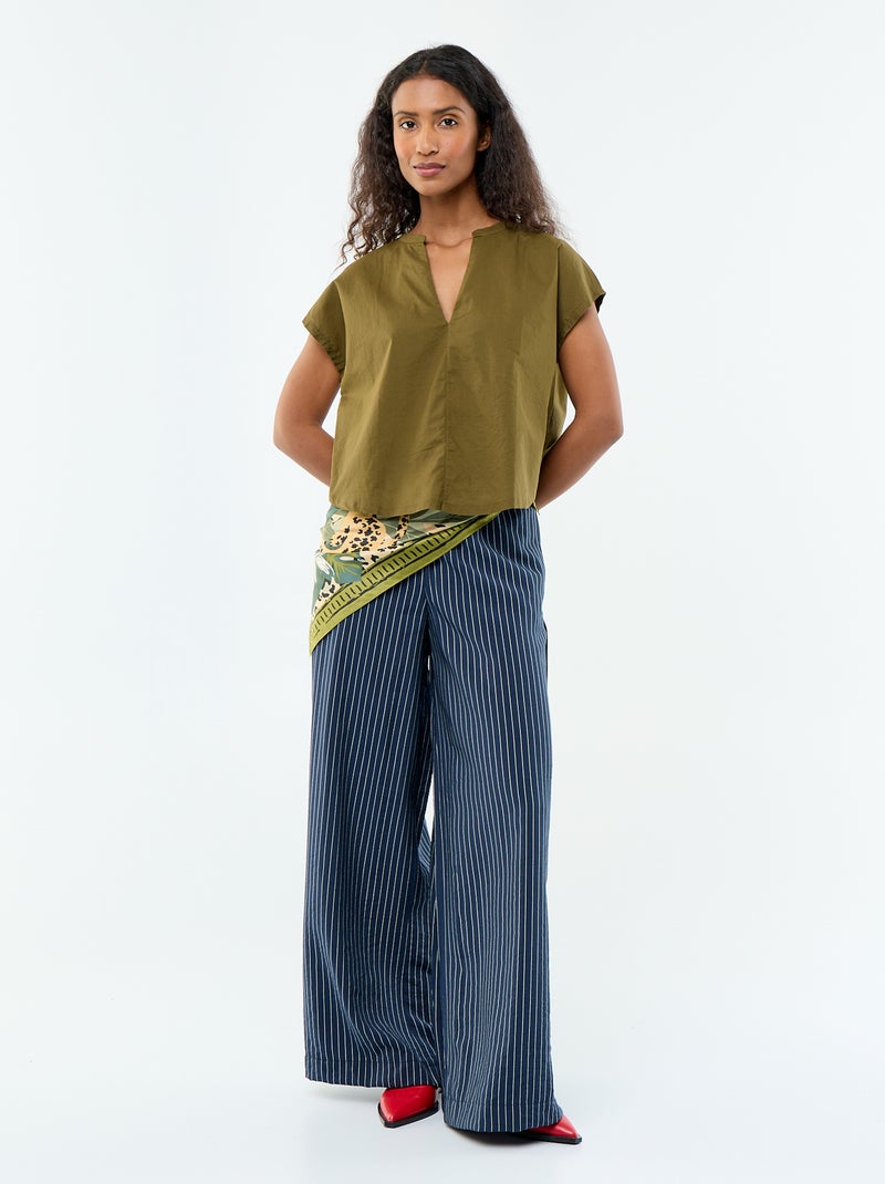 Blusa de manga curta com decote em V Verde - Kiabi