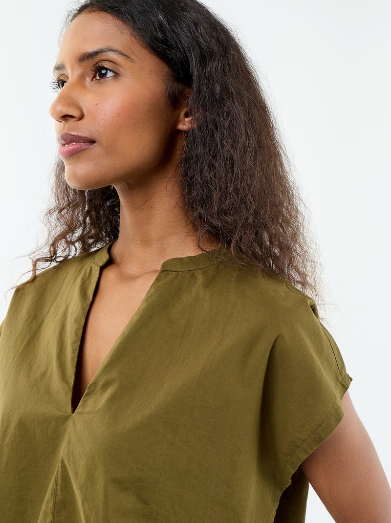 Blusa de manga curta com decote em V Verde - Kiabi