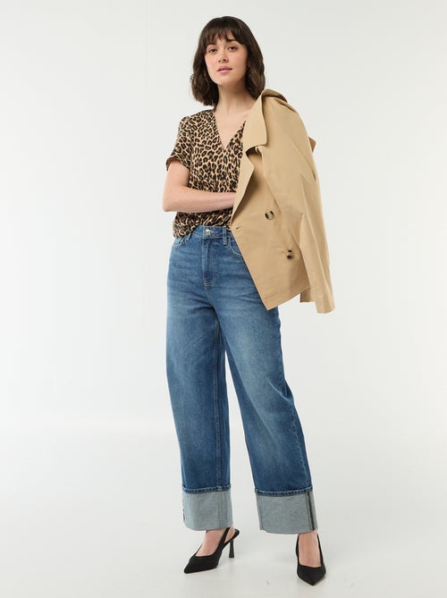 Blusa de manga curta e decote em V - Kiabi