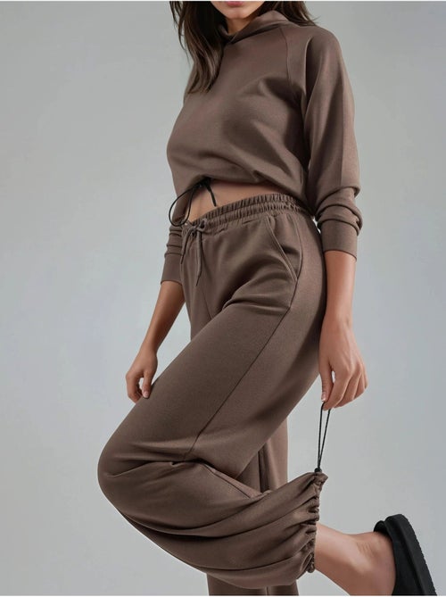 Blusa de meia gola modal touch e calças com cintura elástica coleção bersan hiccup - Kiabi Blusa de meia gola modal touch e calças com cintura elástica coleção bersan hiccup - Kiabi