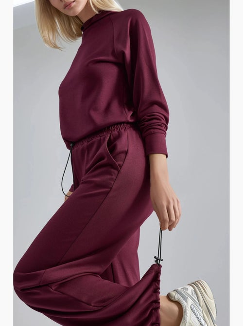 Blusa de meia gola modal touch e calças com cintura elástica coleção bersan hiccup - Kiabi Blusa de meia gola modal touch e calças com cintura elástica coleção bersan hiccup - Kiabi