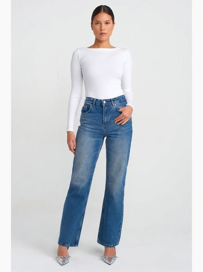 Blusa de mulher slim fit com decote barco e manga comprida dilvin Branco - Kiabi