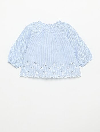 Blusa de popelina com bordados