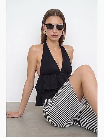 Blusa de popelina com decote halter e detalhe de folho dilvin