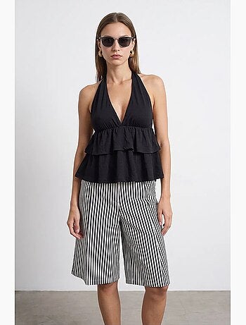 Blusa de popelina com decote halter e detalhe de folho dilvin