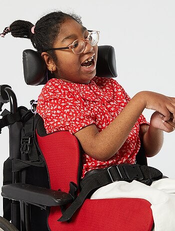 Blusa de viscose com gola com folhos - coleção fácil de vestir