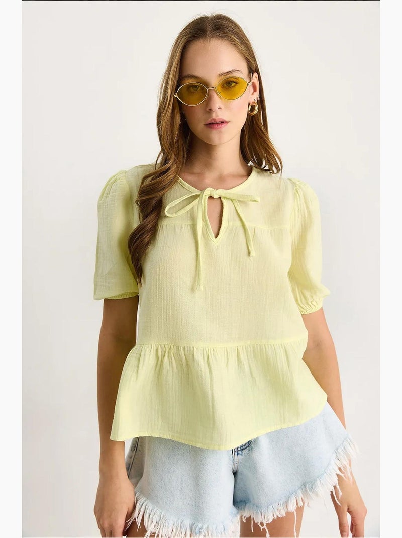 Blusa decote redondo detalhe laço lucci Amarelo-limão - Kiabi