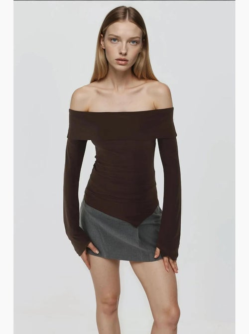 Blusa elegante com decote em bico e manga comprida, corte slim hiccup - Kiabi Blusa elegante com decote em bico e manga comprida, corte slim hiccup - Kiabi