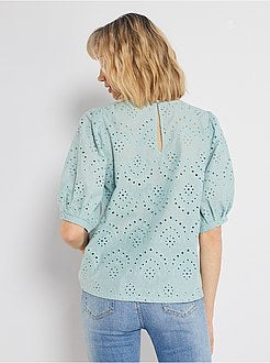 Blusa em bordado inglês - Kiabi