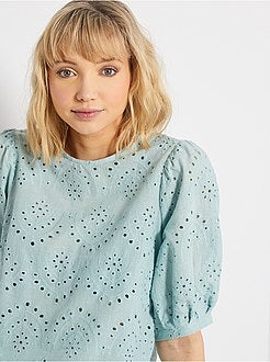 Blusa em bordado inglês - Kiabi