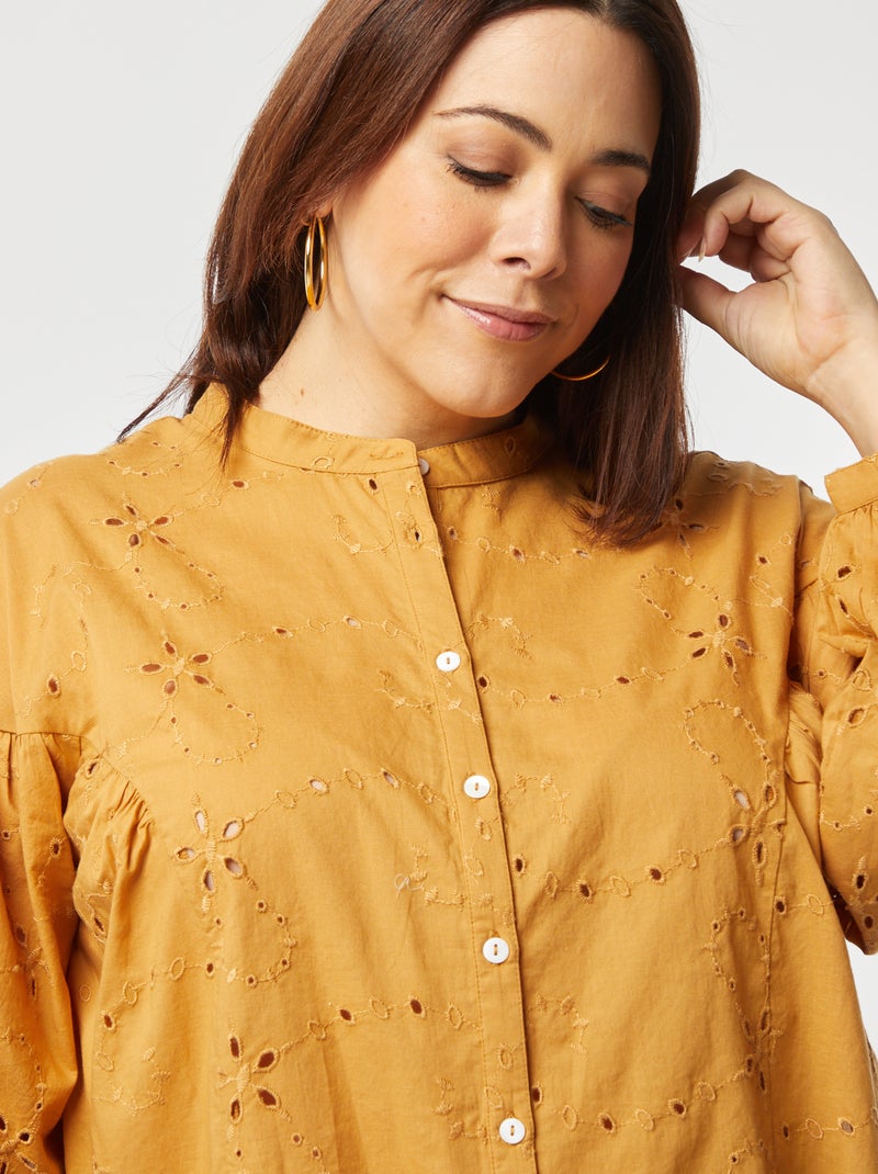 Blusa em bordado inglês BEGE - Kiabi