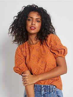 Blusa em bordado inglês - Kiabi