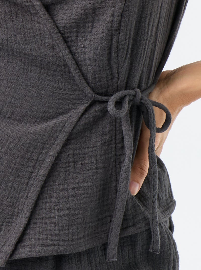 Blusa em gaze de algodão com abertura cruzada Preto - Kiabi