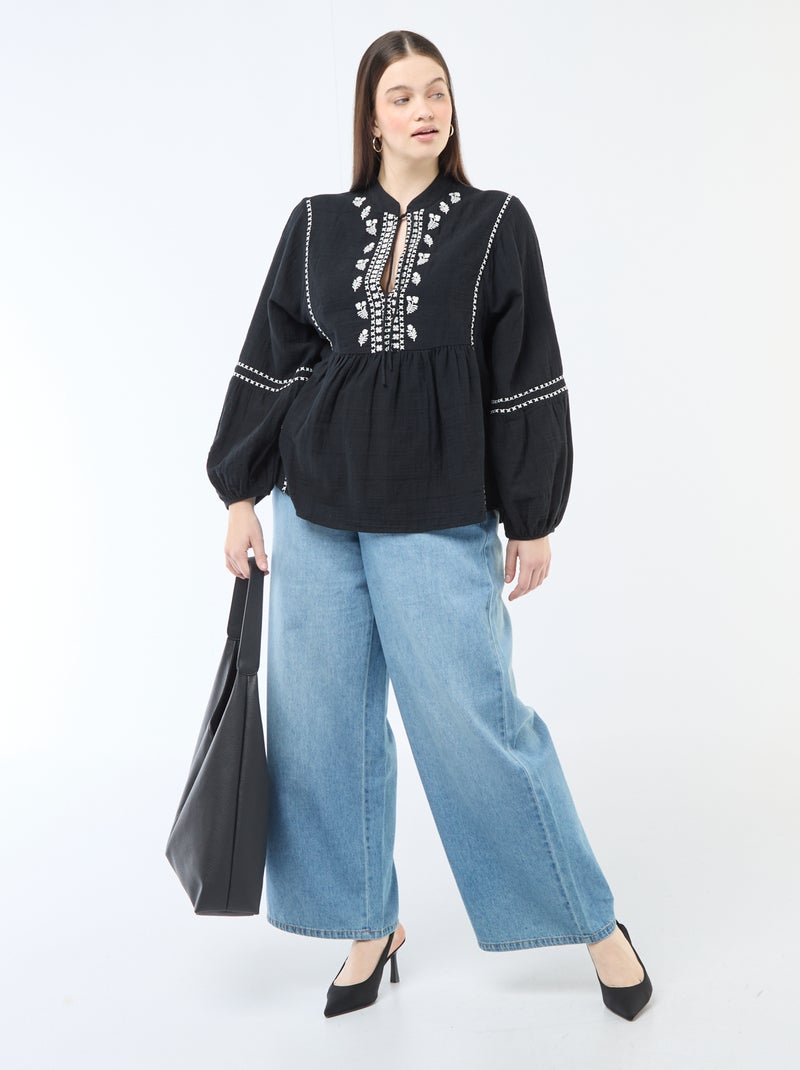 Blusa em gaze de algodão com bordados fantasia e cordões no decote Preto - Kiabi