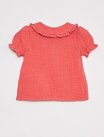 Blusa em gaze de algodão com gola claudine