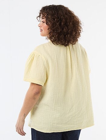 Blusa em gaze de algodão com gola franzida
