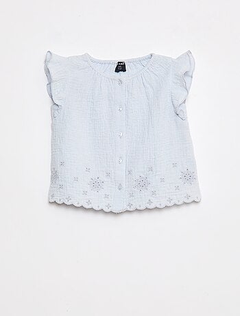 Blusa em gaze de algodão com mangas curtas com folhos