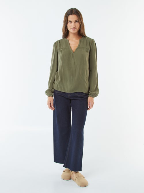 Blusa em malha crepe com bordos ajurados - Kiabi