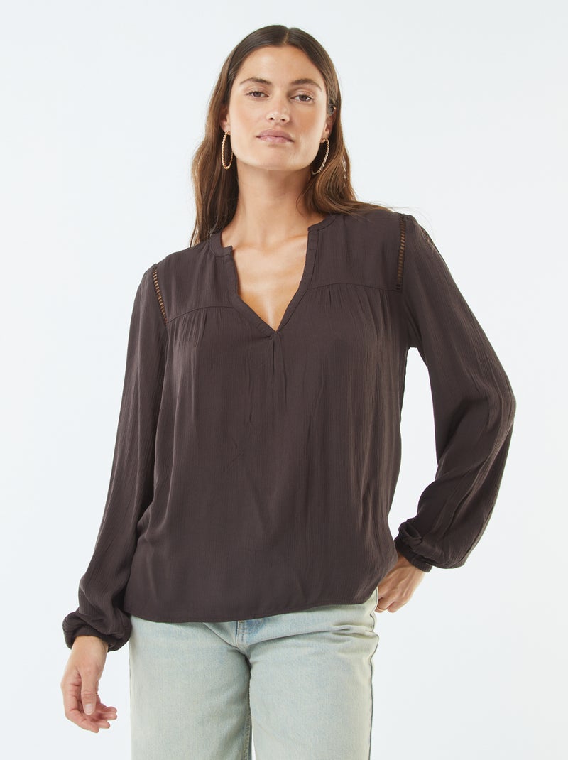 Blusa em malha crepe com bordos ajurados Castanho - Kiabi