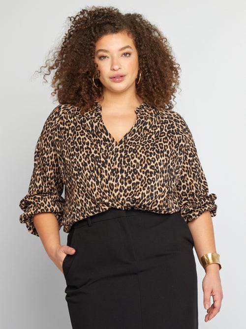 Blusa em material crepe - Kiabi