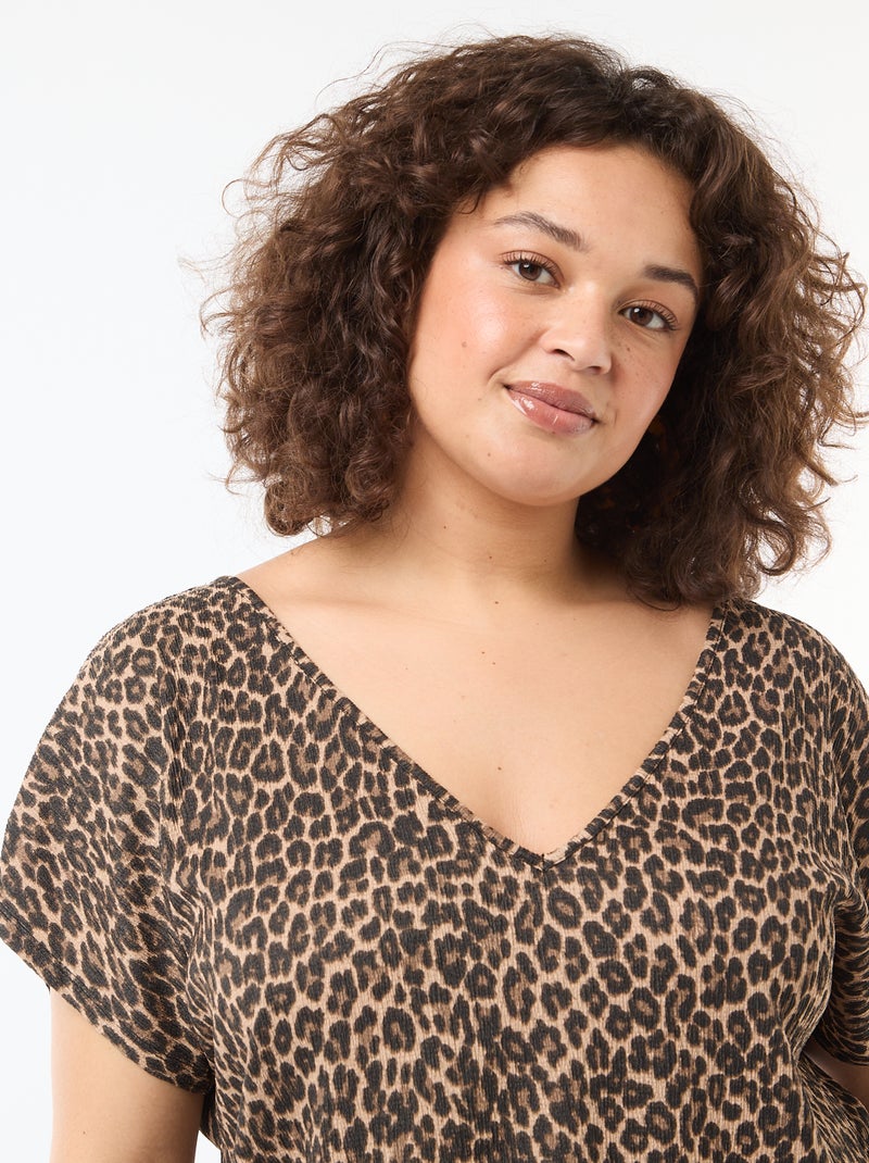 Blusa em material crepe com mangas curtas Bege - Kiabi