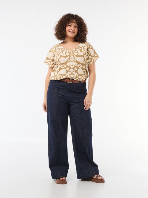 Blusa em material crepe com mangas curtas - Kiabi